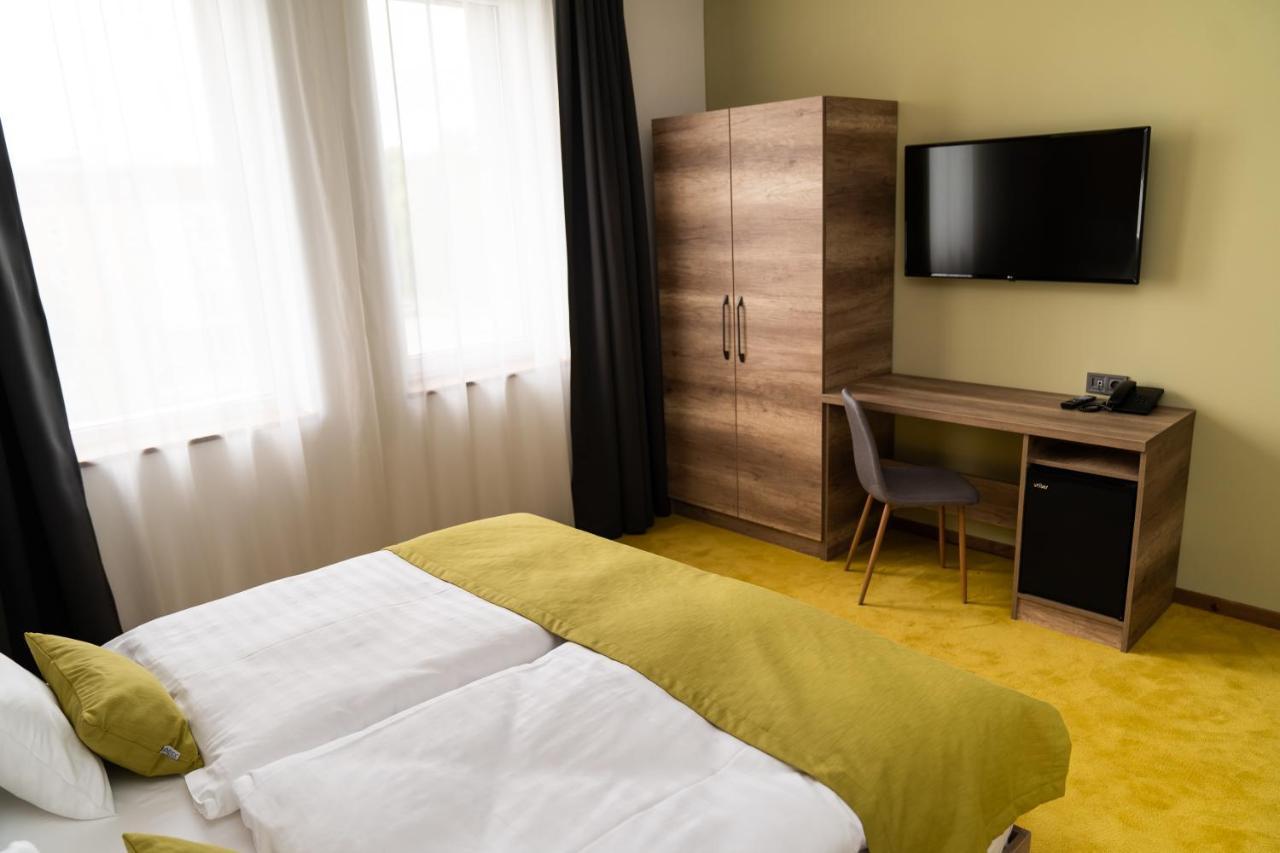 Hotel Kristaly Konferencia & Wellness Ajka Exterior photo